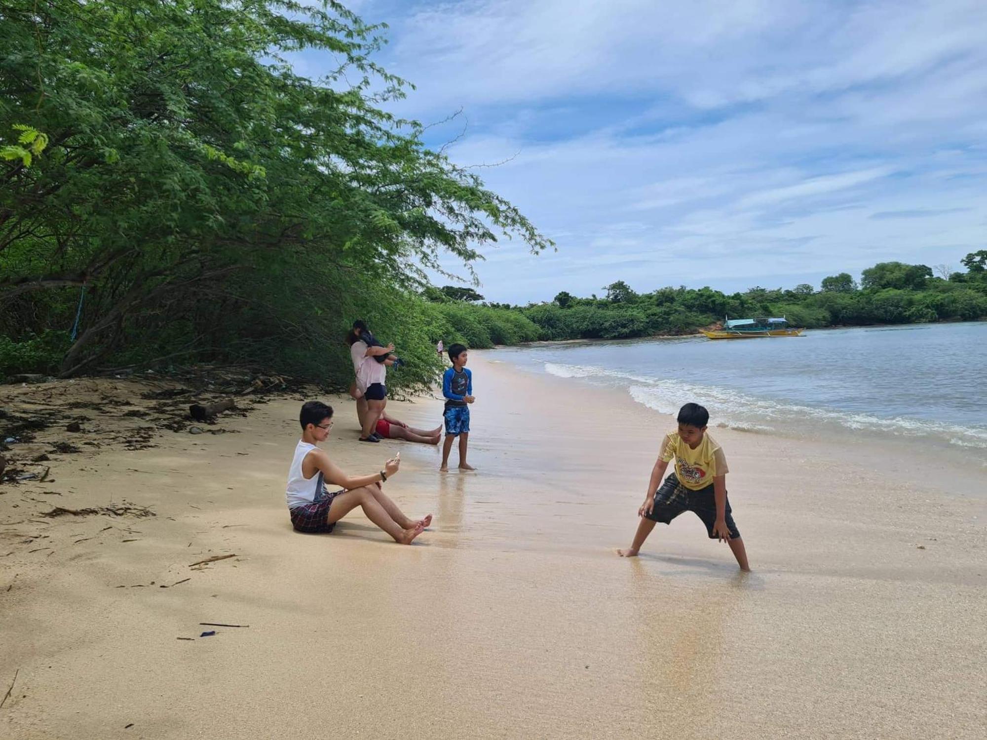 Calatagan'S Bahay Kubo - With Beach Access Batangas Eksteriør bilde